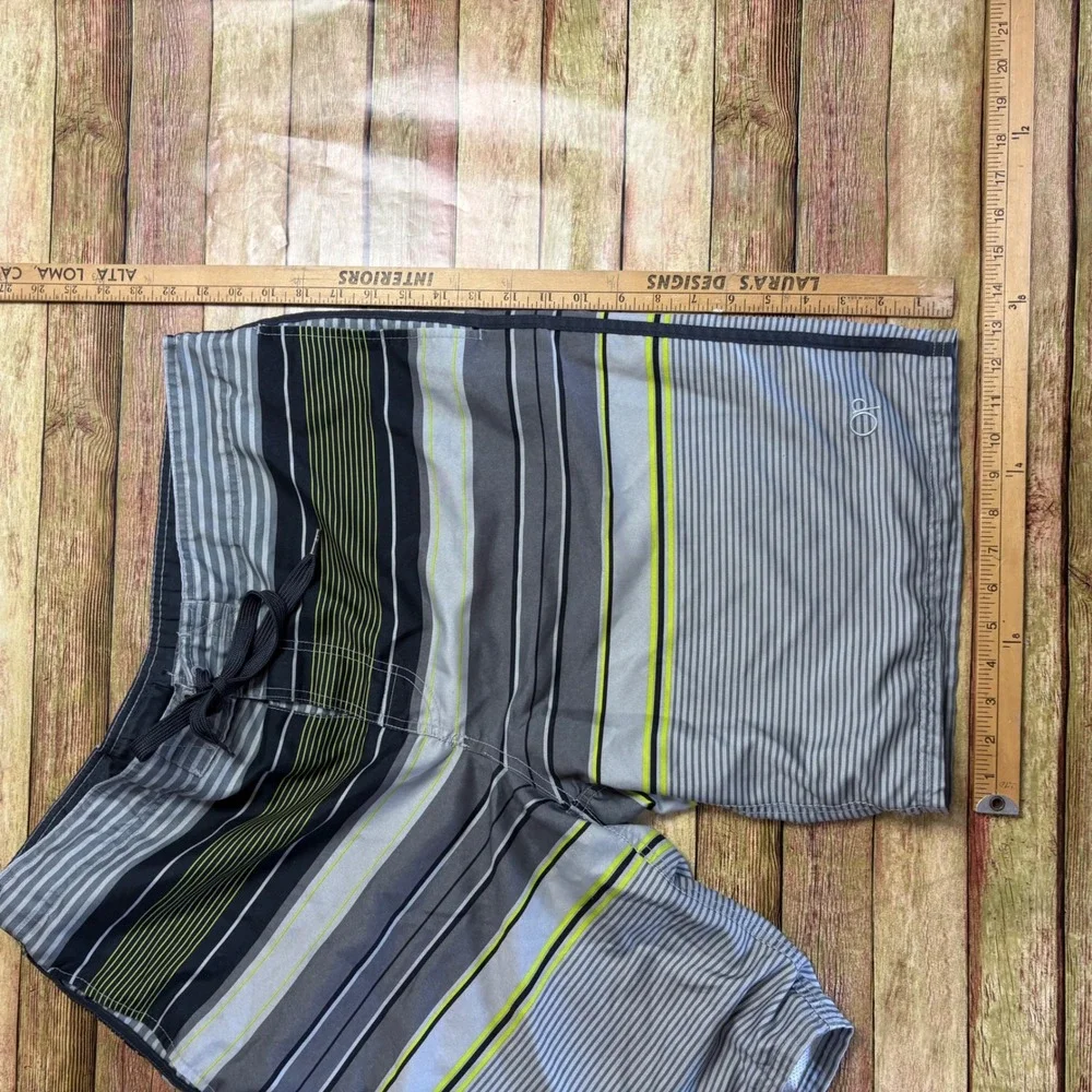 Op Grey Striped E-Board Swim Shorts Men's Size L 36-38 Surf Indie Skater